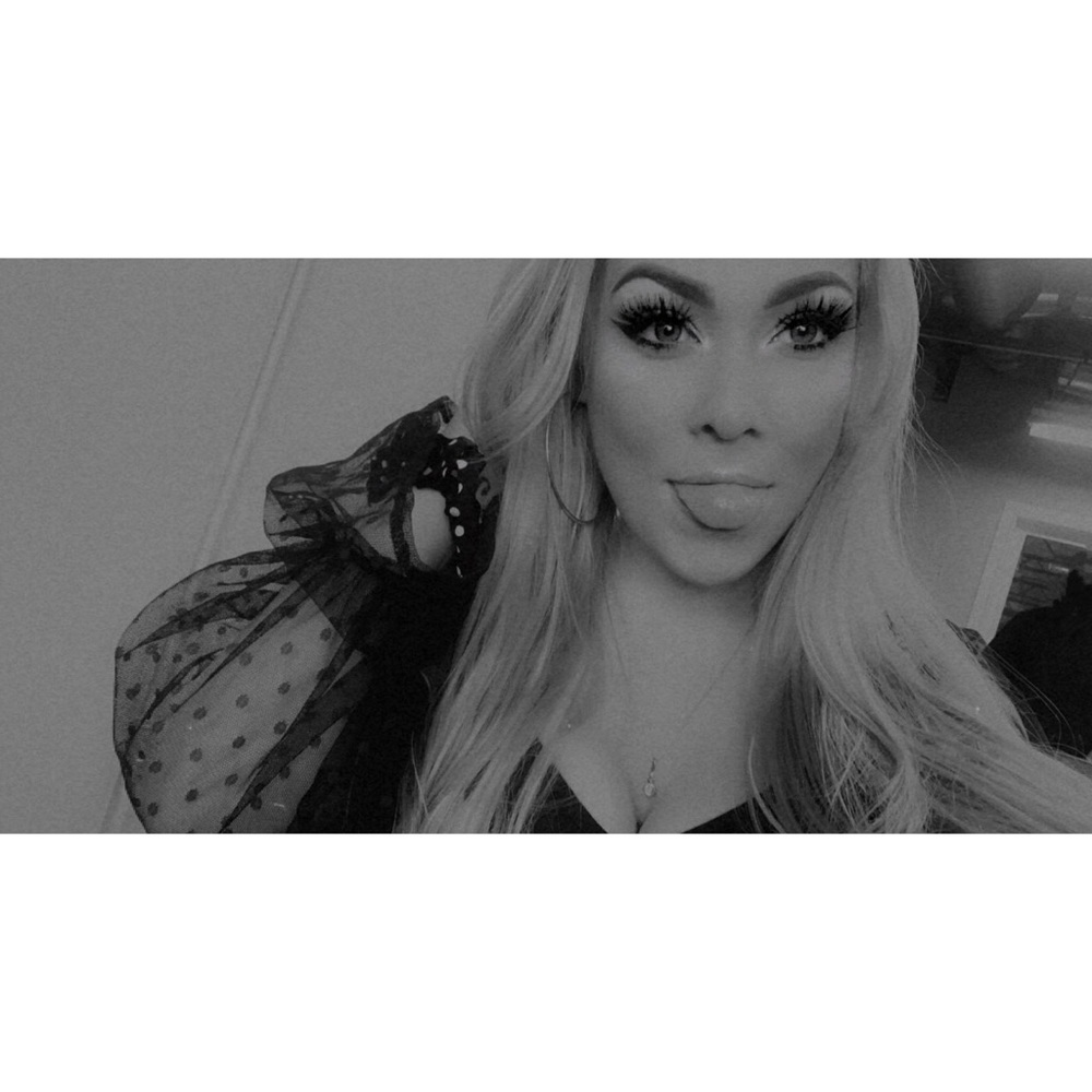 Meet your Posher, Ashley
